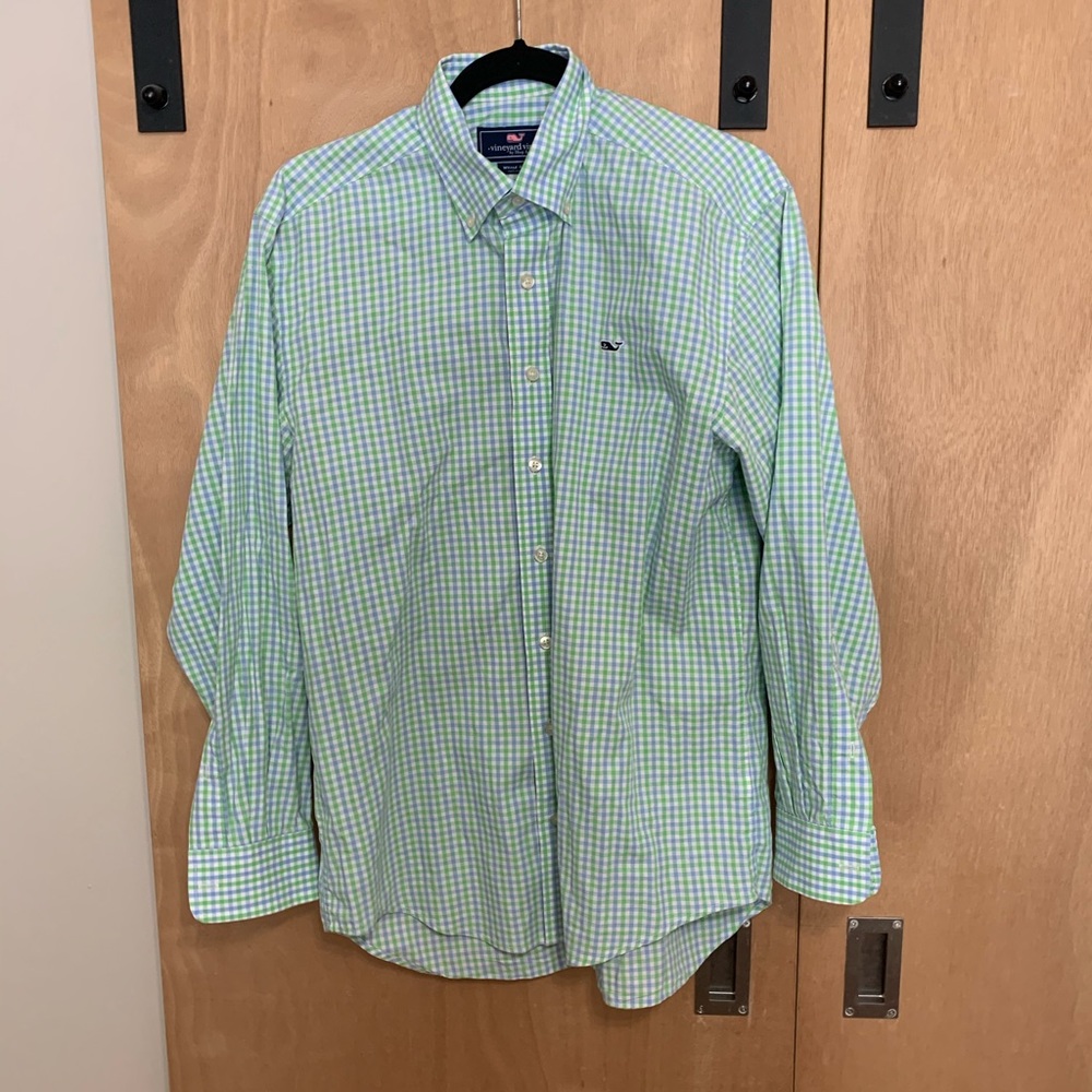 Preppy Vineyard Vines Whale Shirt size small